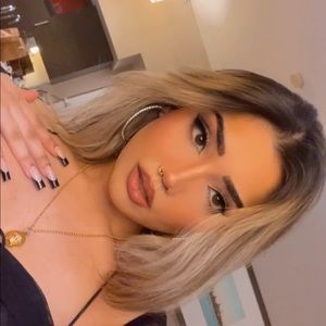 Meet your Posher, Abeera